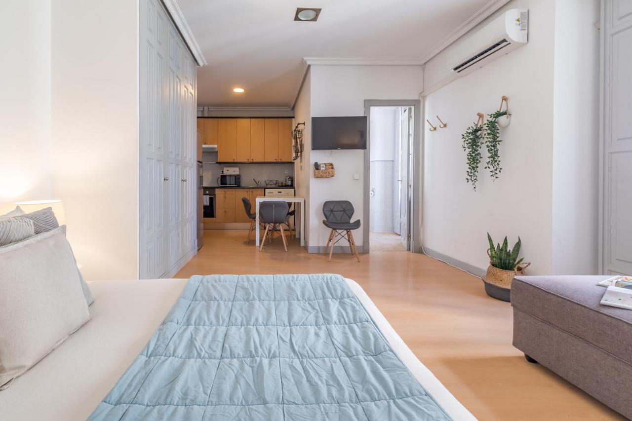 Apartamentos Fucar Madrid Buitenkant foto